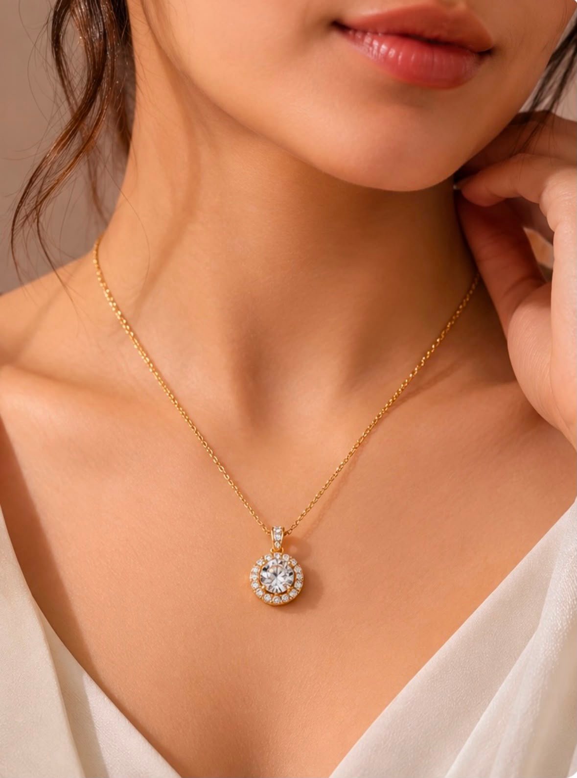 Halo Pendant Necklace